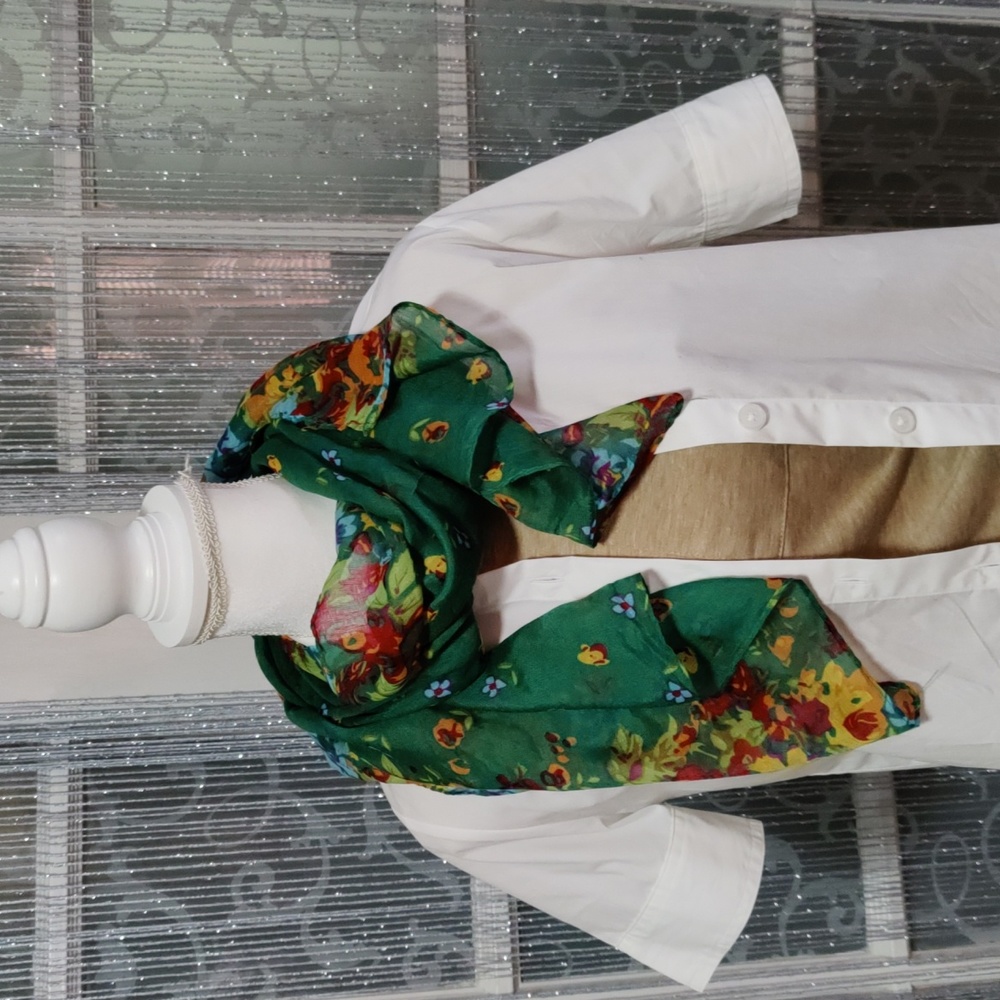 Thin fashion Scarf green and multi color flowers